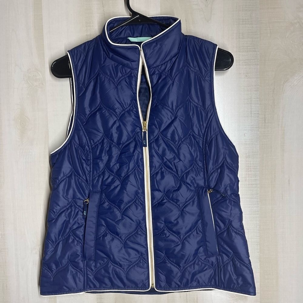 Vineyard Vines navy blue‎ quilted vest, size small